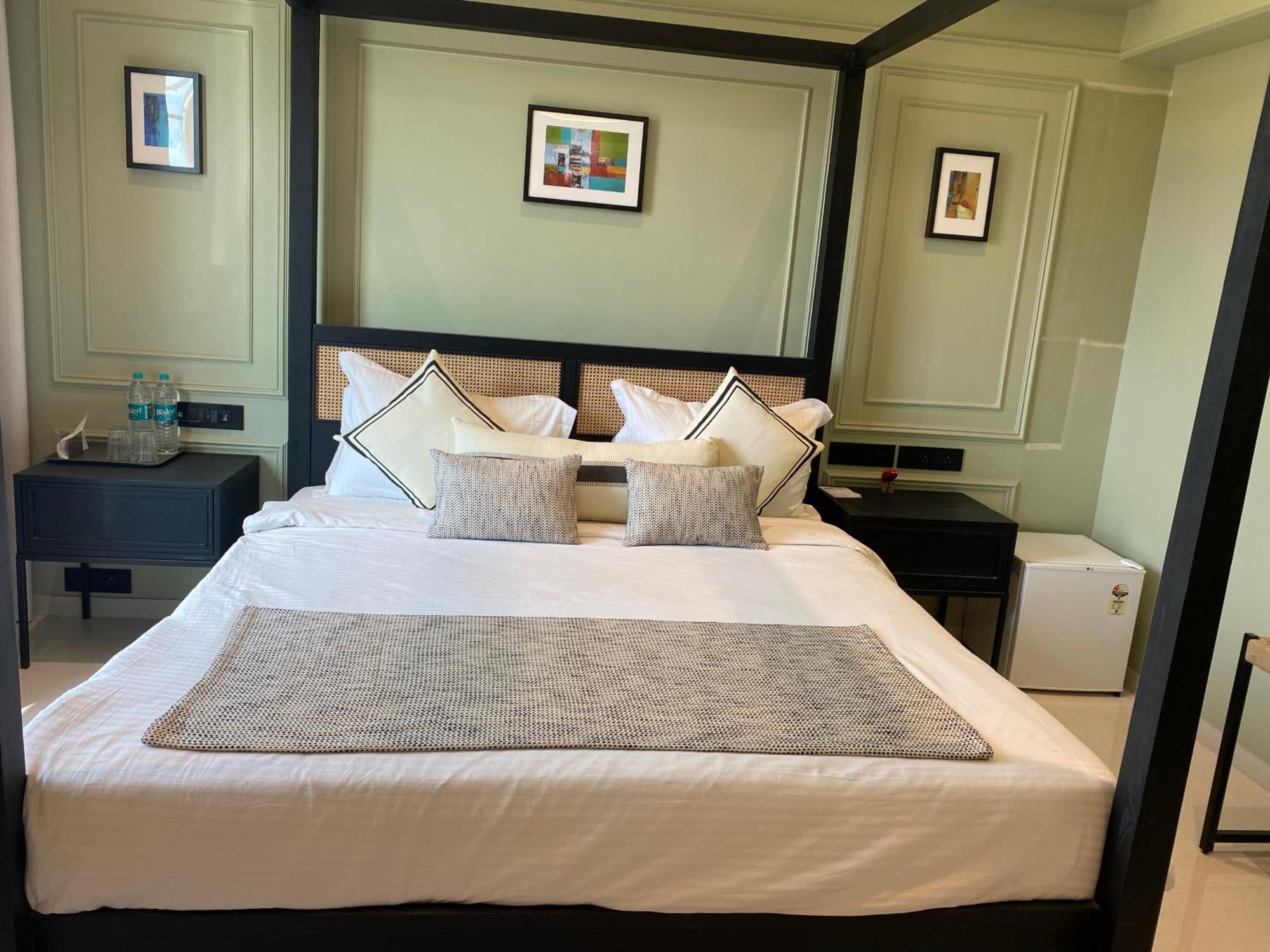 Hotel Mumbai House, Malad Экстерьер фото