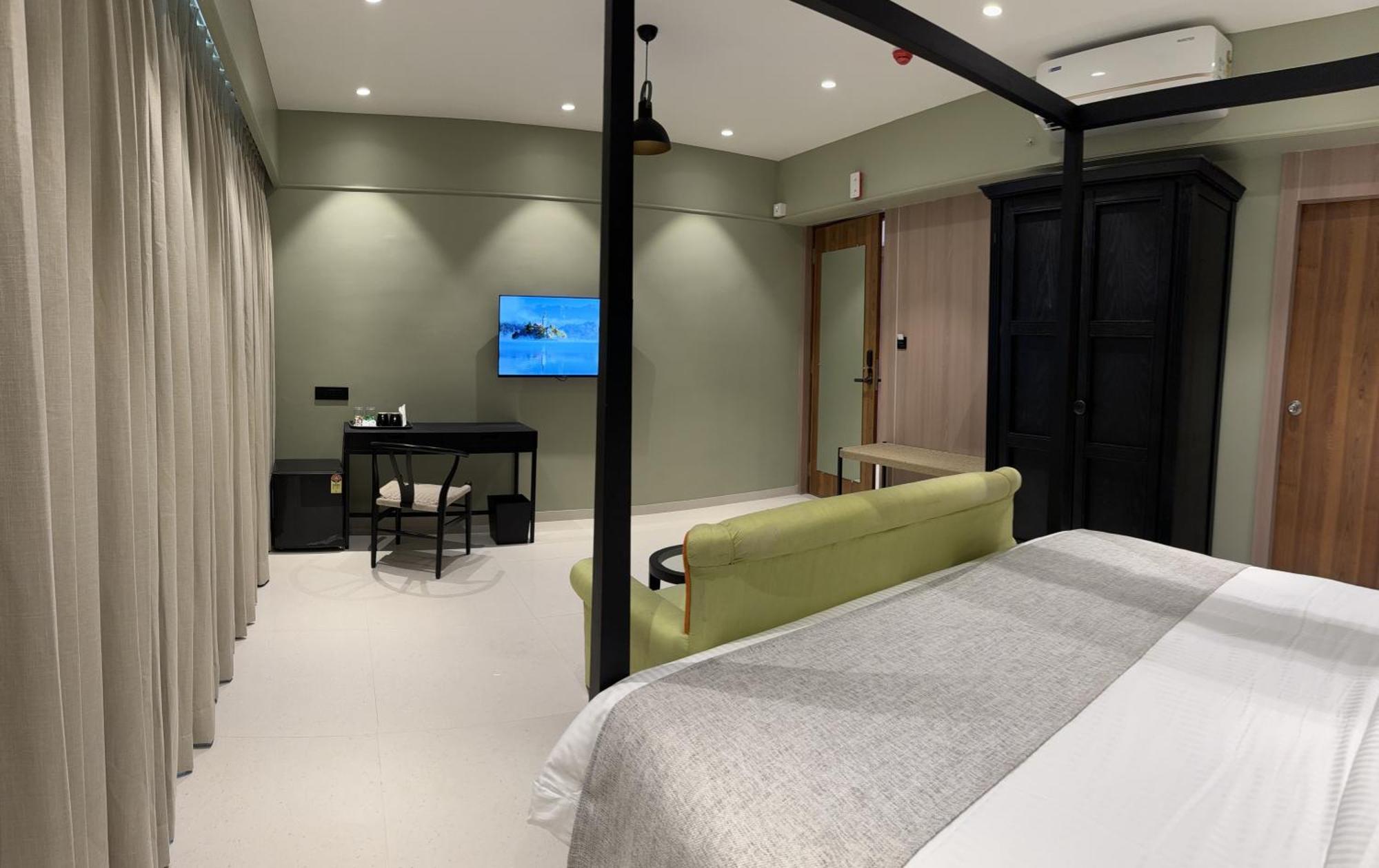 Hotel Mumbai House, Malad Экстерьер фото