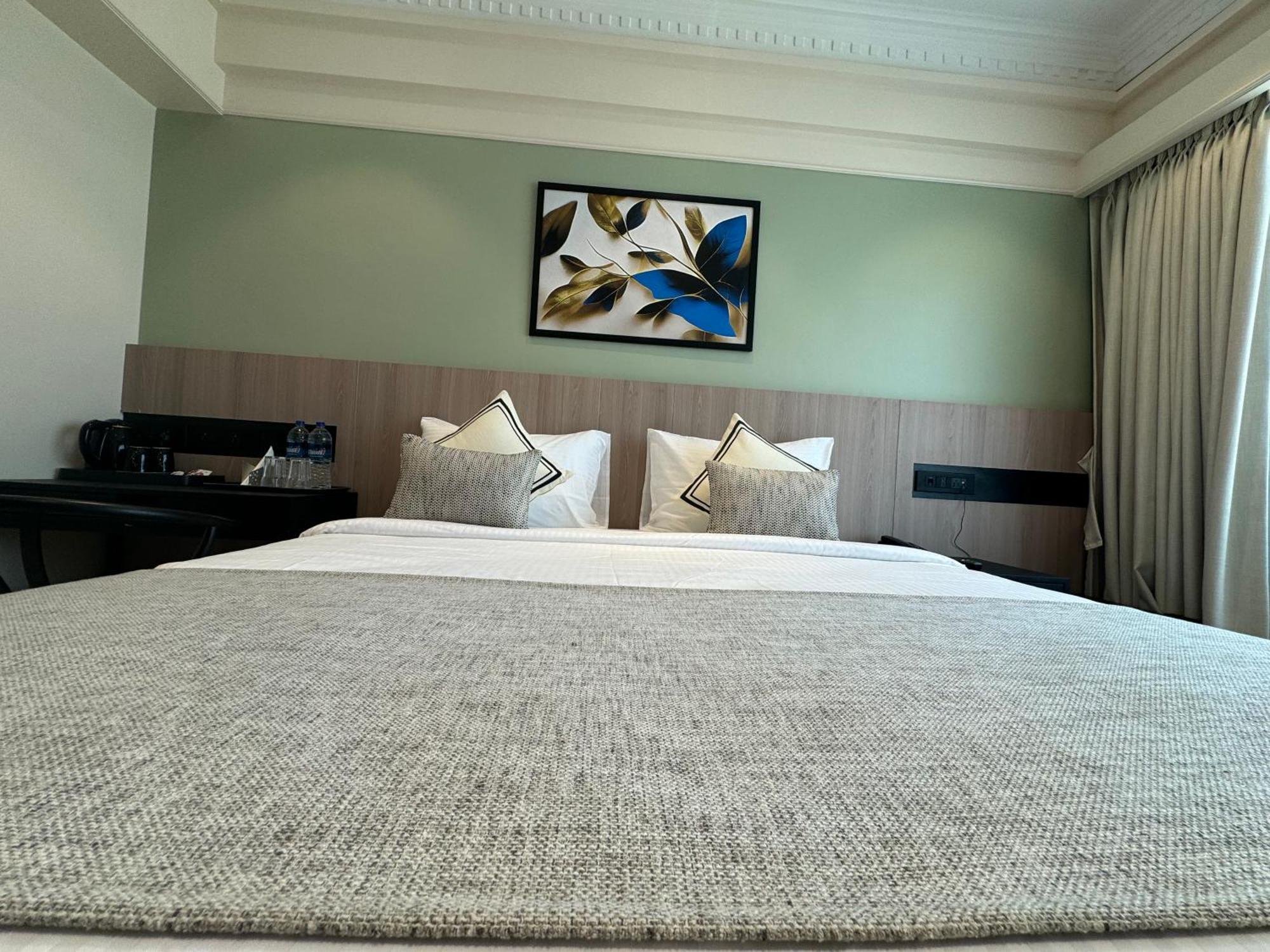 Hotel Mumbai House, Malad Экстерьер фото